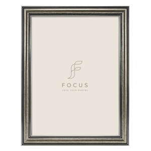 Focus  Holly Silver 10x15