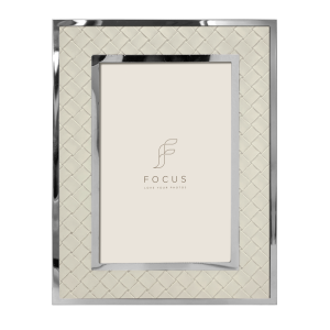 Focus Camellia White 13x18